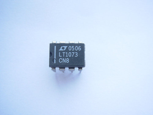 LT1073CN8